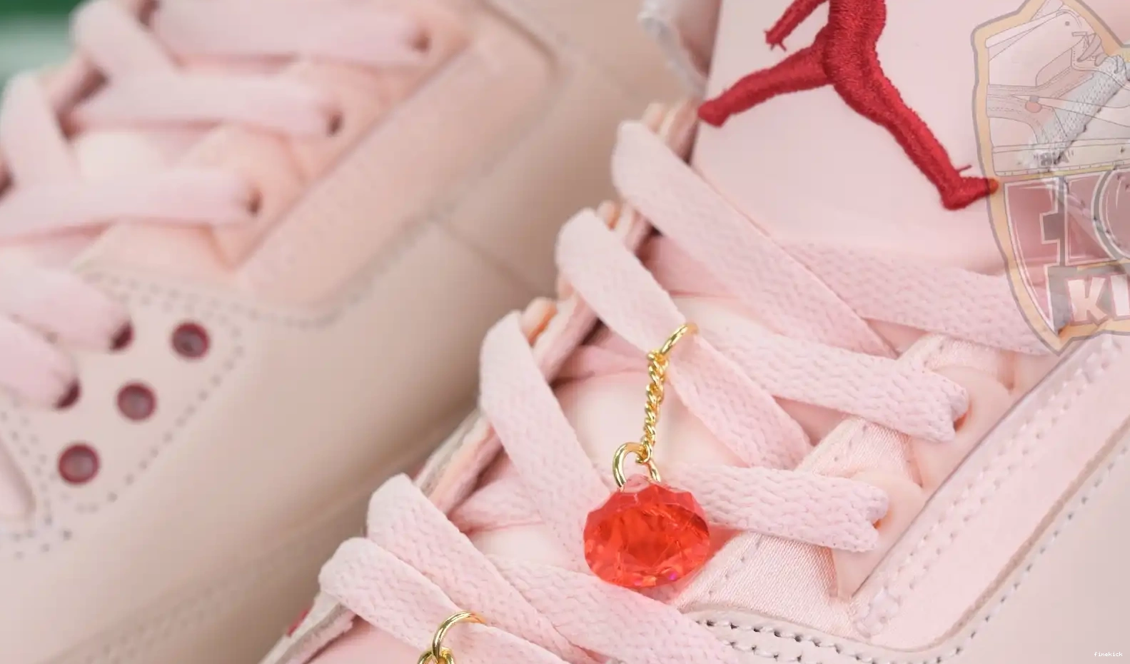 Air Day Jordan Valentine's Jordan 3 0607